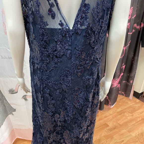 Jade couture navy gown with mesh top size 24 nwt - Picture 3 of 6